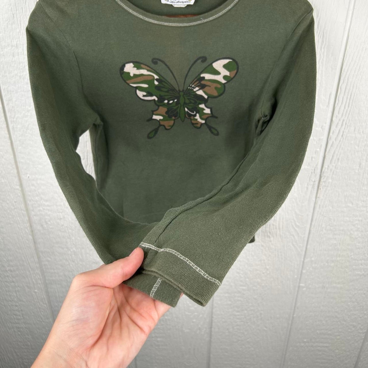 2000s y2k Army Green Camo Print Butterfly Baby Tee (M)
