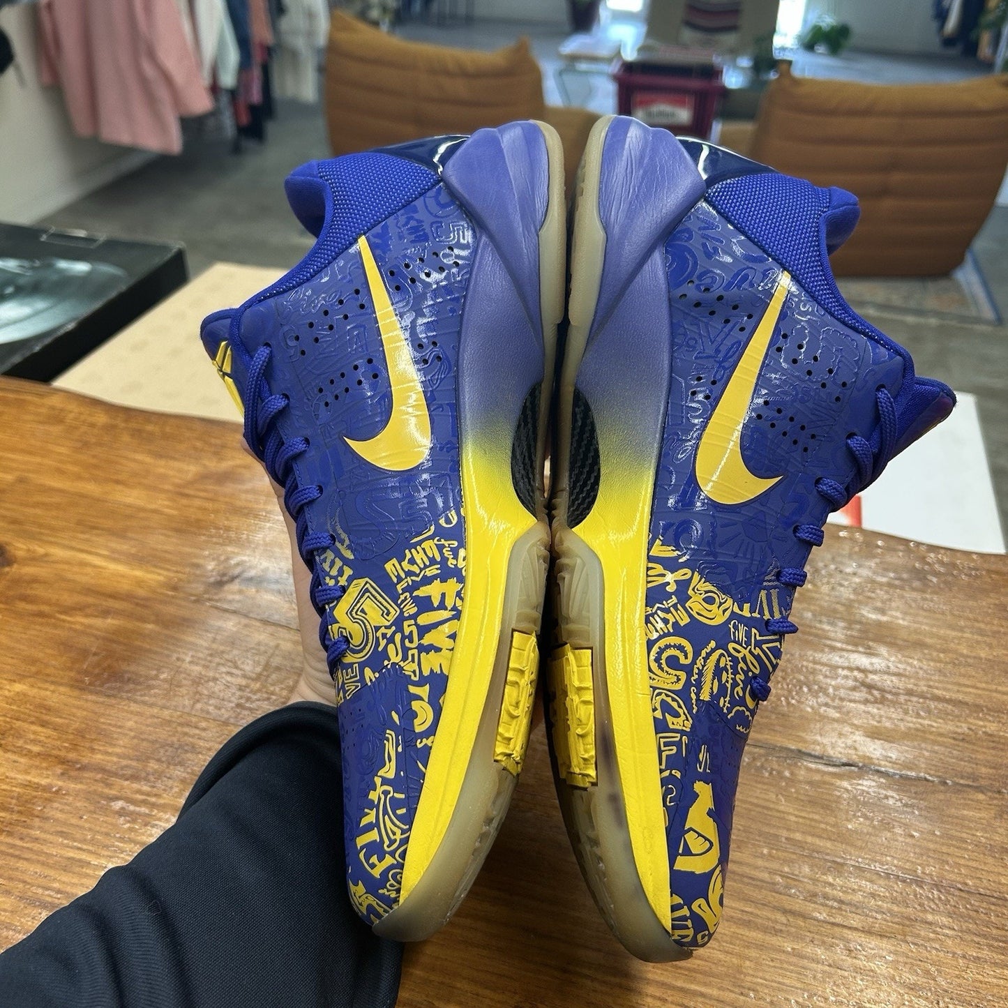 Size 10.5 - Nike Zoom Kobe 5 2010 Rings