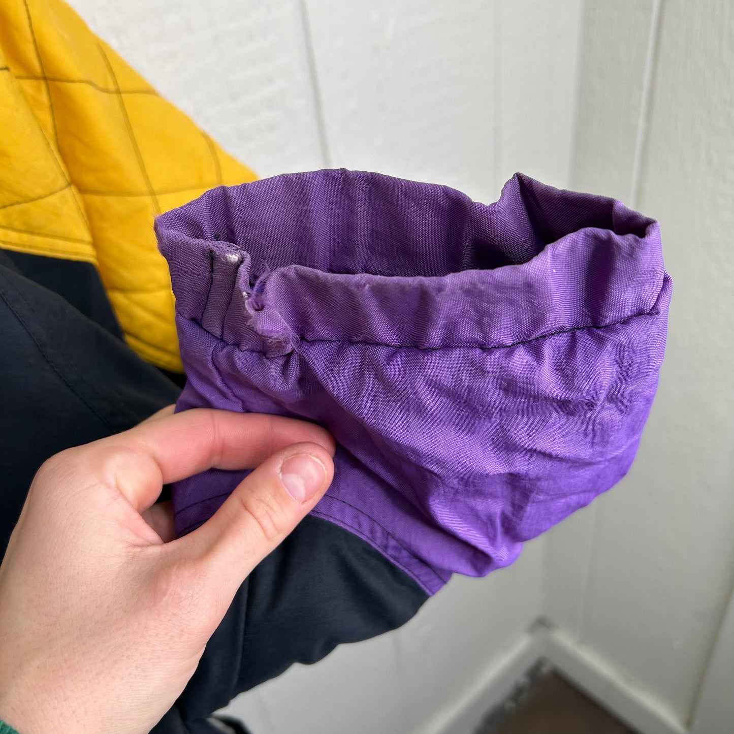 Vintage 90's Los Angeles Lakers NBA Starter Puffer Jacket (XL)