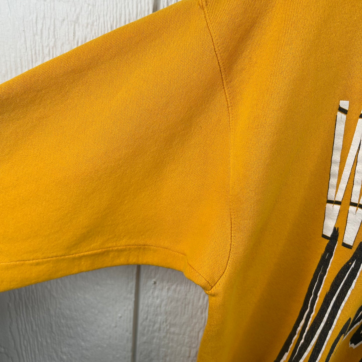 Vintage 90's West Virginia Mountaineers Script Crewneck (L)