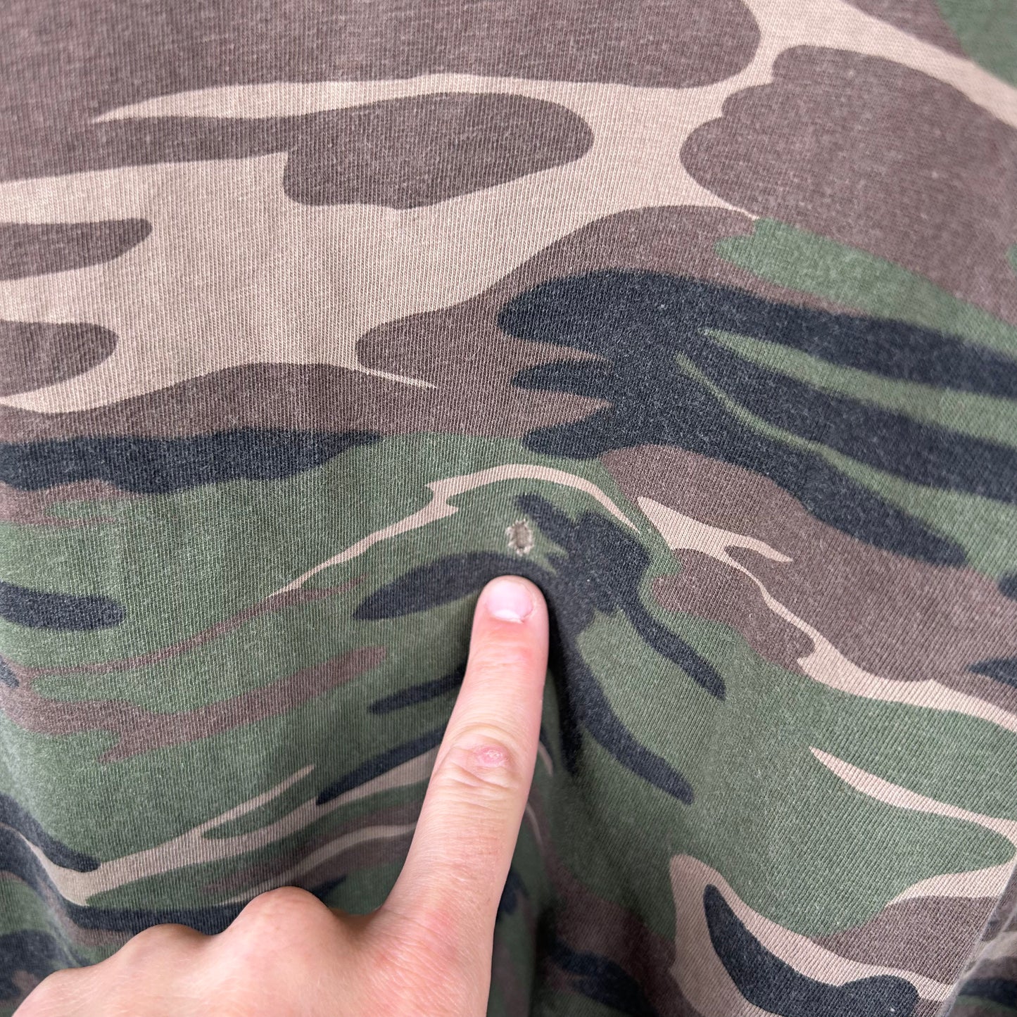 Vintage 90s West Virginia Lottery Camo Tee (L)