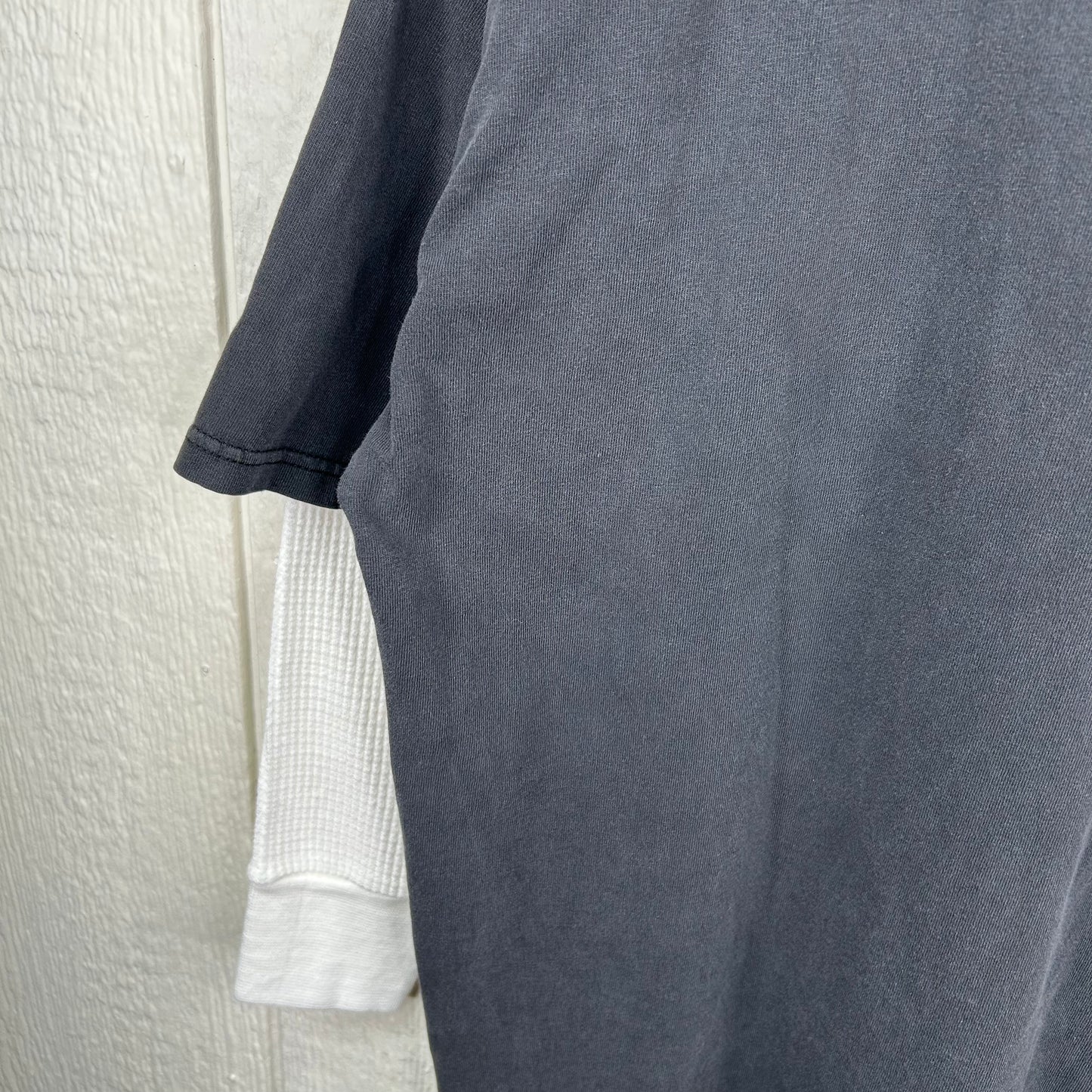 Vintage 90's Three Doors Down x Waffle Print Thermal Lined Tee (L)