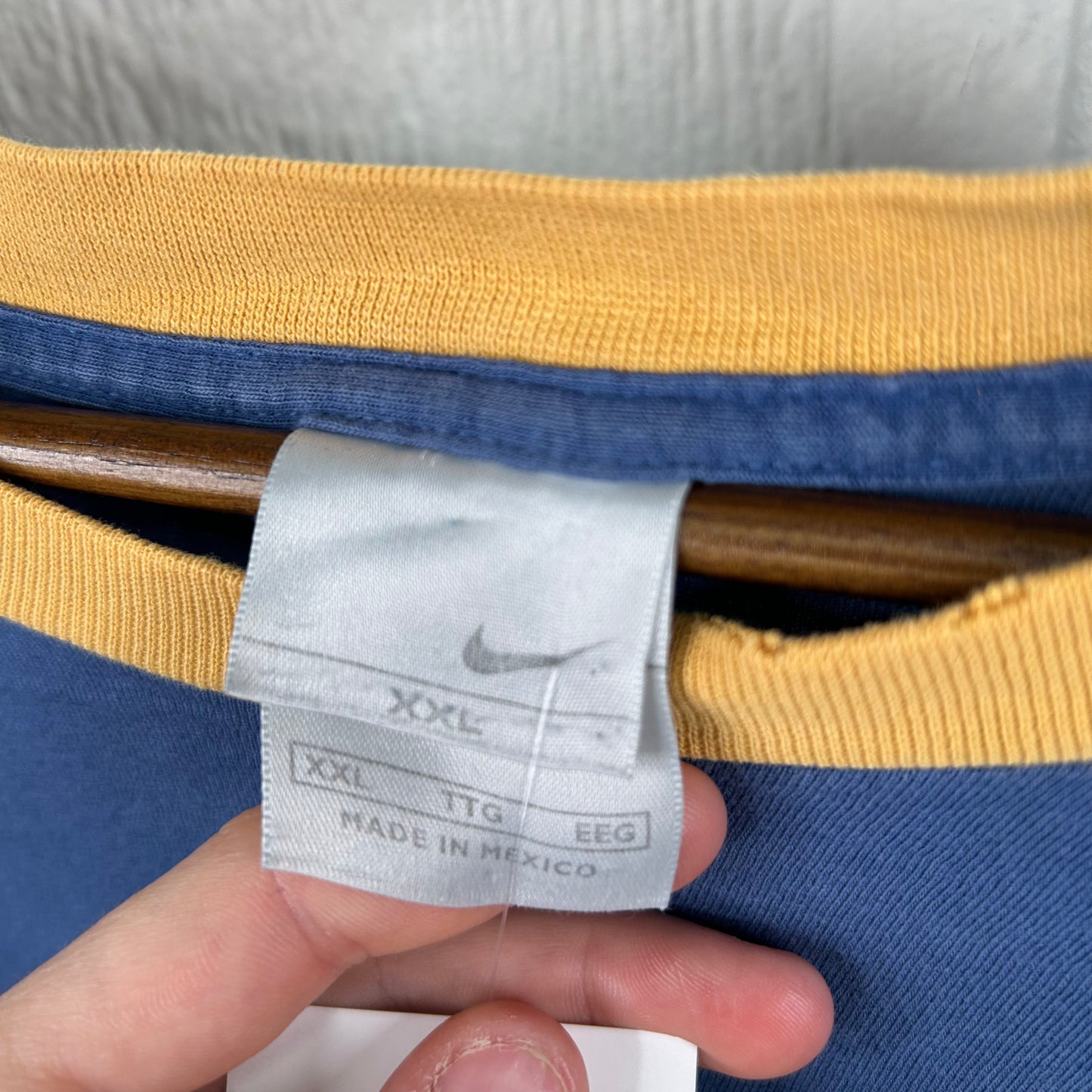 Vintage 90's Embroidered Nike Long Sleeve Tee (XXL)