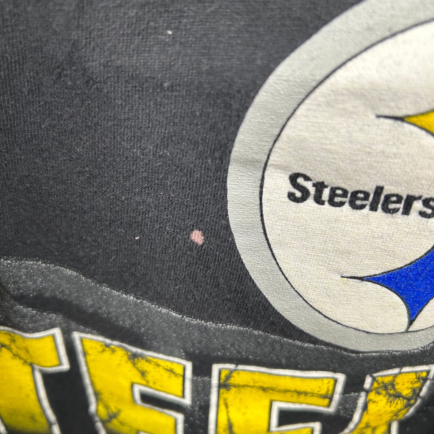 Vintage 1996 Pittsburgh Steelers Football Helmet Graphic Tee (L)