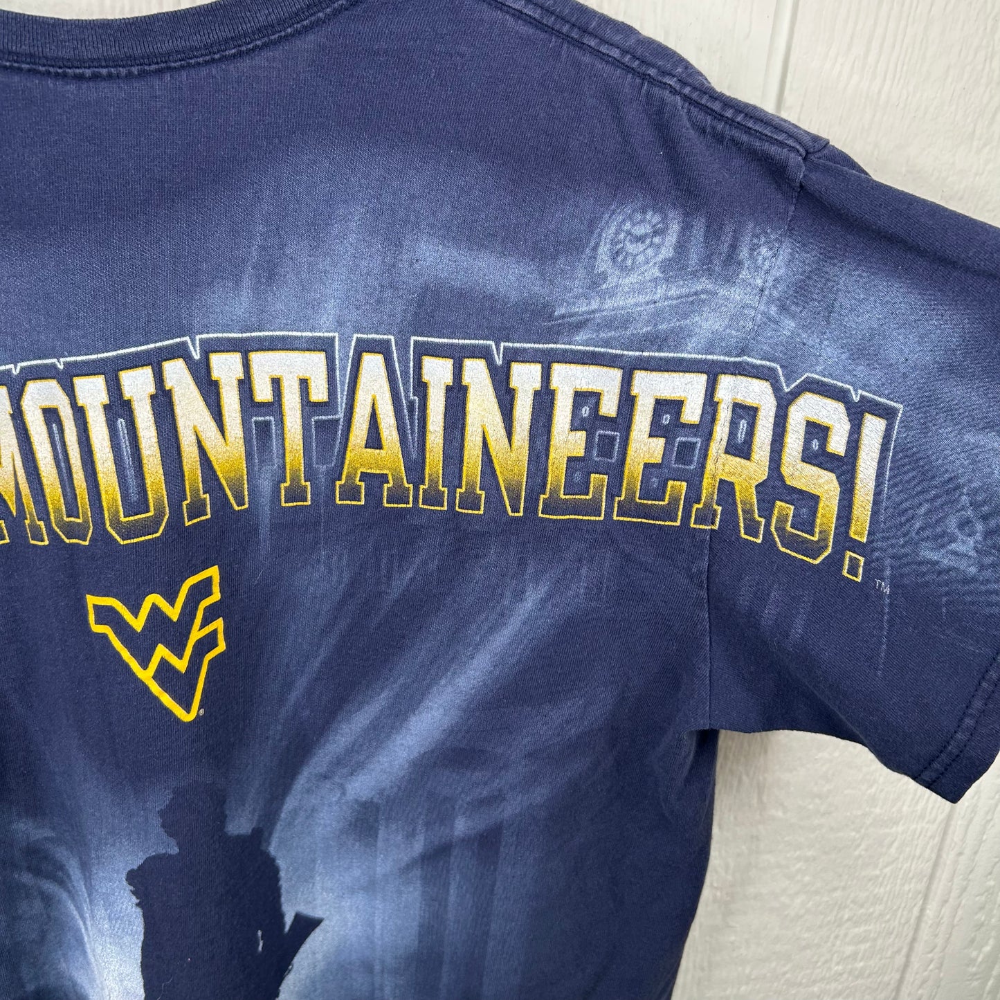Vintage 90's West Virginia Mountaineers All Over Print Graphic Tee (L)