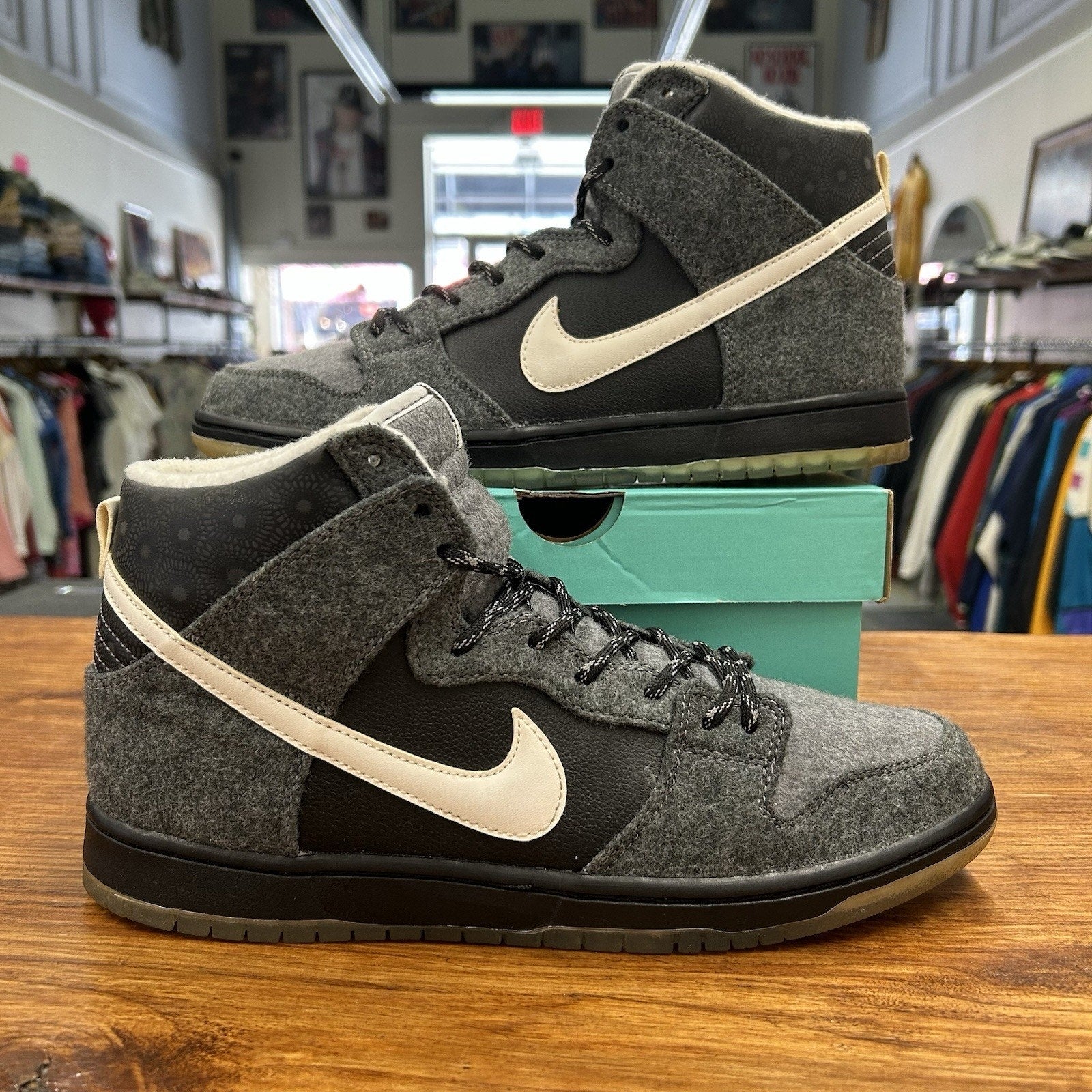 Size 10.5 - Nike Dunk SB Premier High Petoskey Lightly Worn OG All