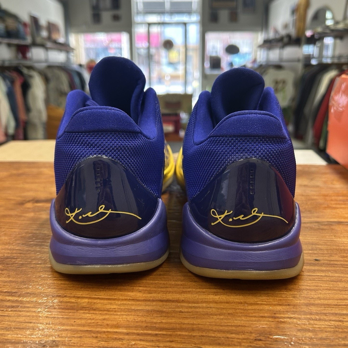 Size 10.5 - Nike Zoom Kobe 5 2010 Rings
