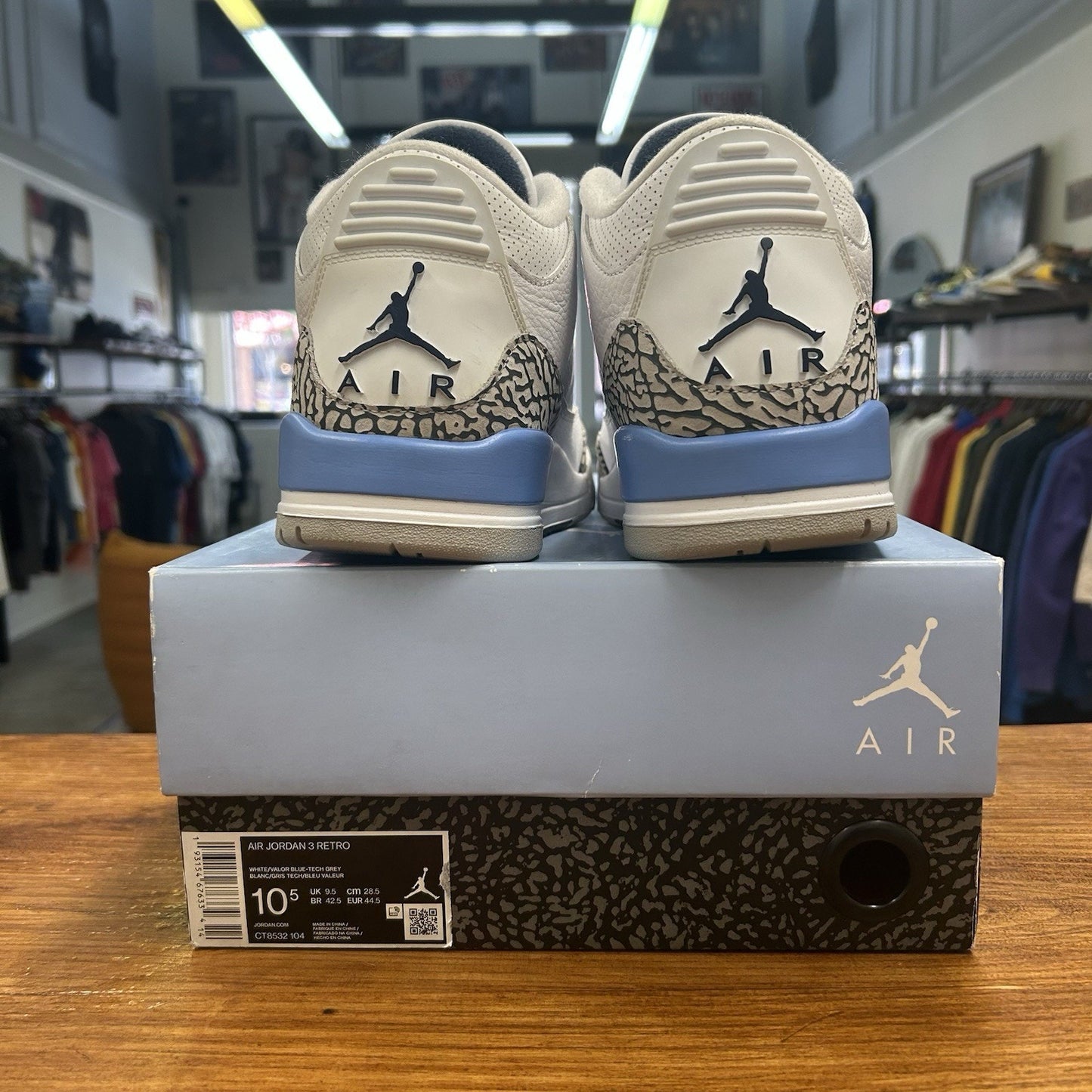 Size 10.5 - Jordan UNC