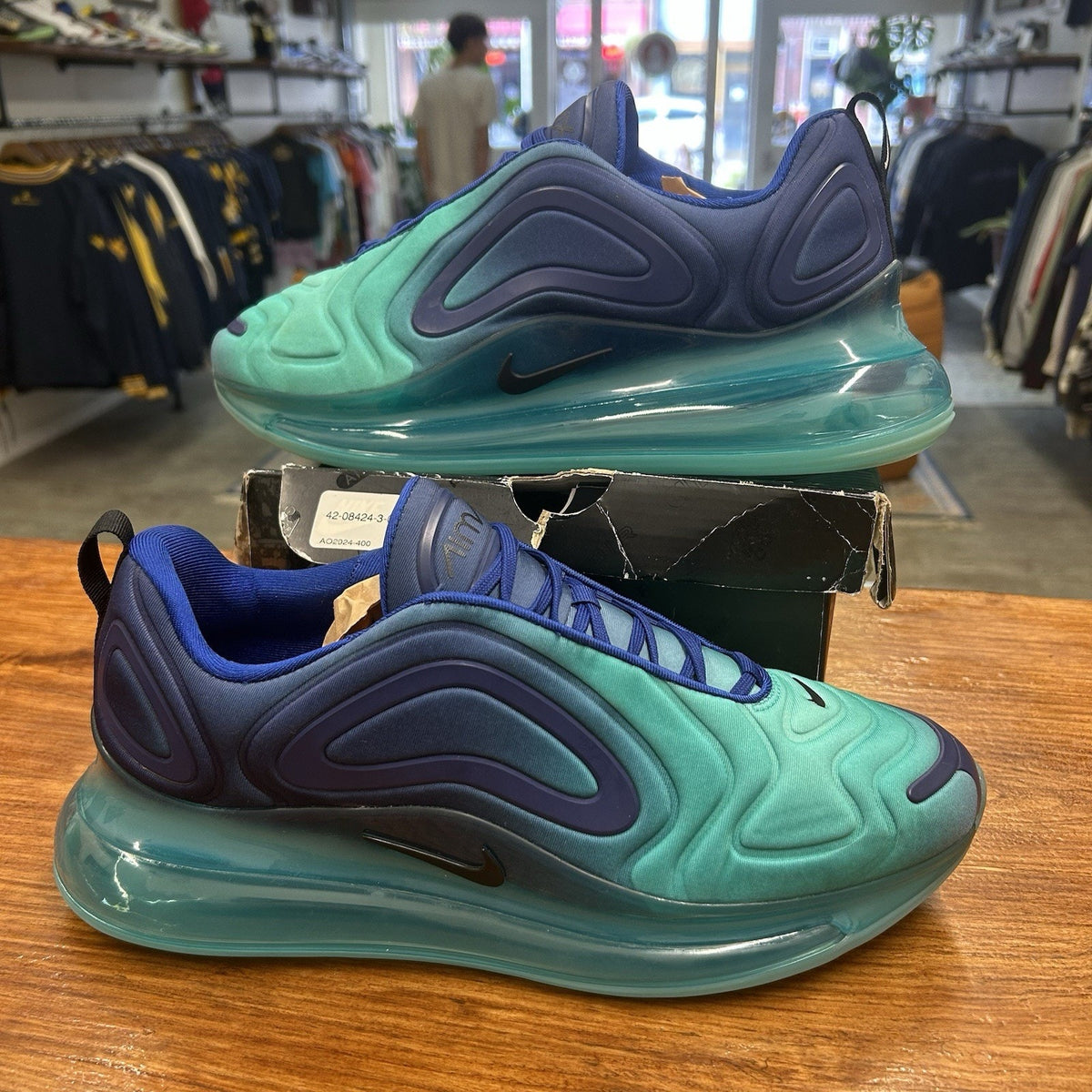 Size 12 - Nike Air Max 720 Sea Forest Lightly Worn With Box