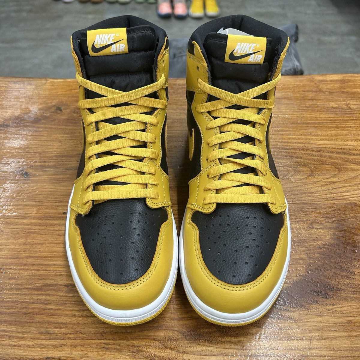 Size 12 - Jordan 1 Retro OG High Pollen Lightly Worn