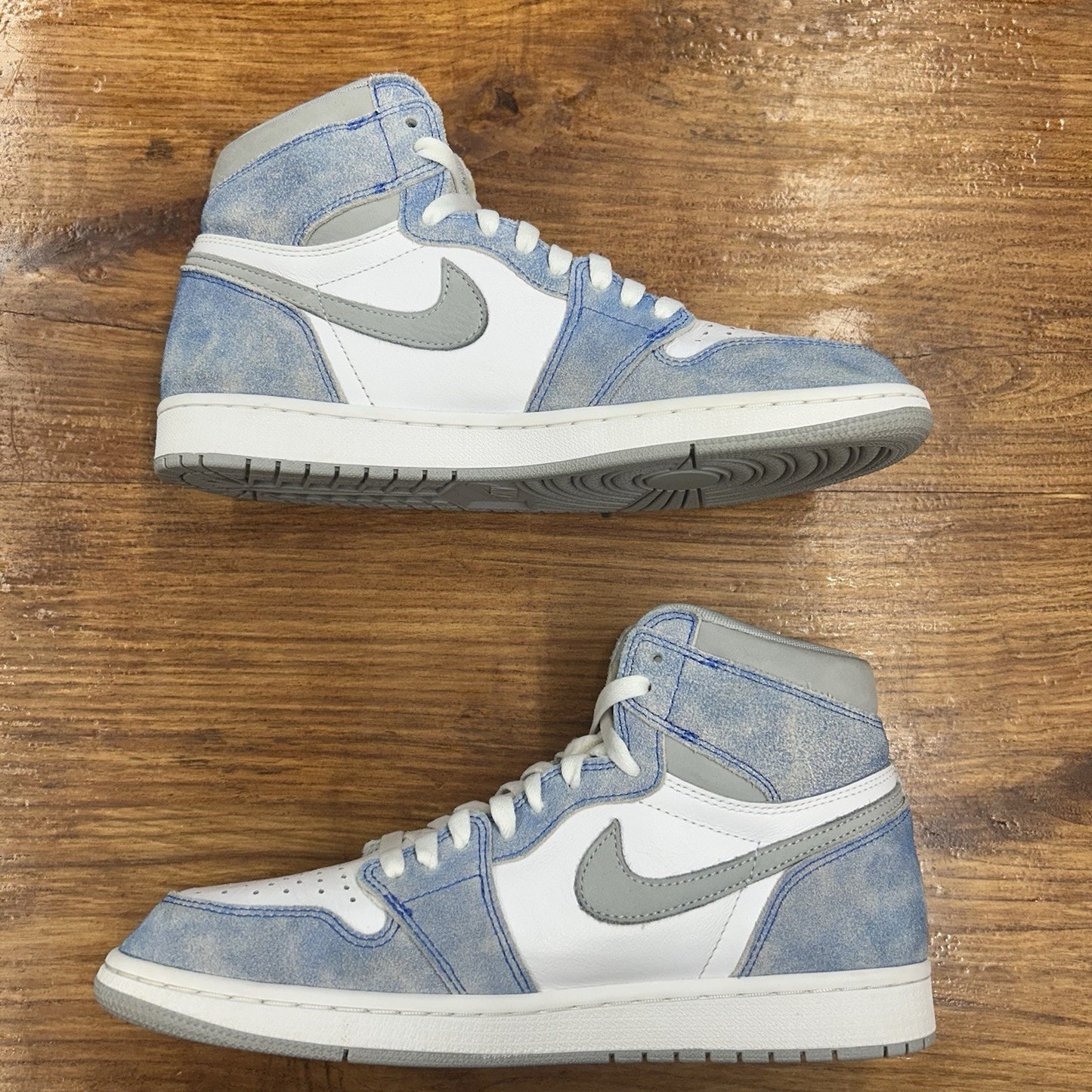 Size 10 - Jordan 1 Retro High Hyper Royal