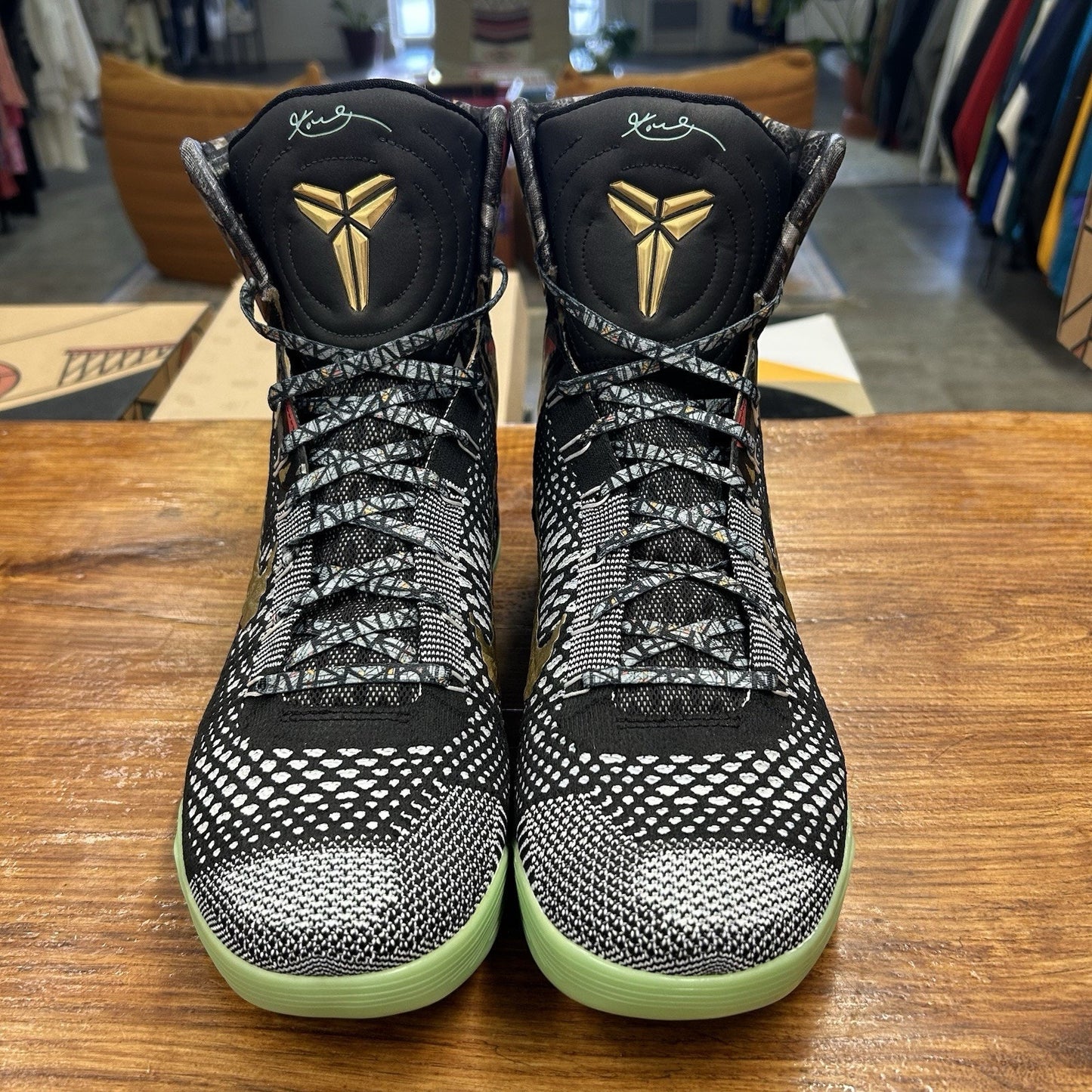 Size 10 - Nike Kobe 9 Elite NOLA Gumbo - Maestro