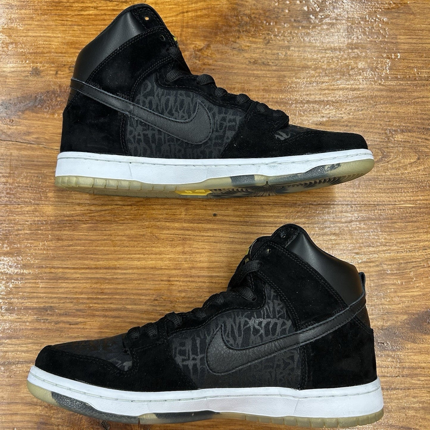 Size 10 - Nike Dunk SB High Neckface