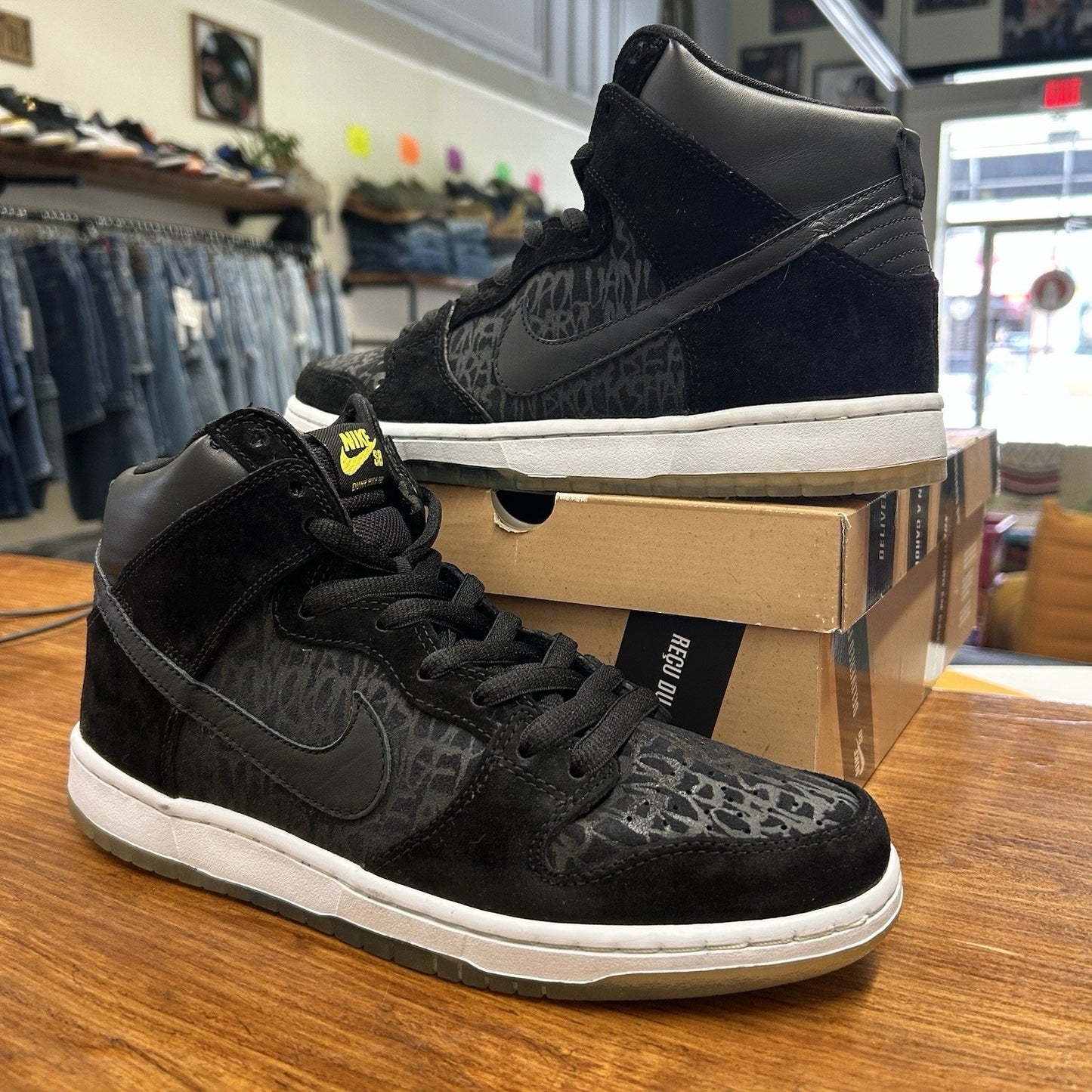 Size 10 - Nike Dunk SB High Neckface