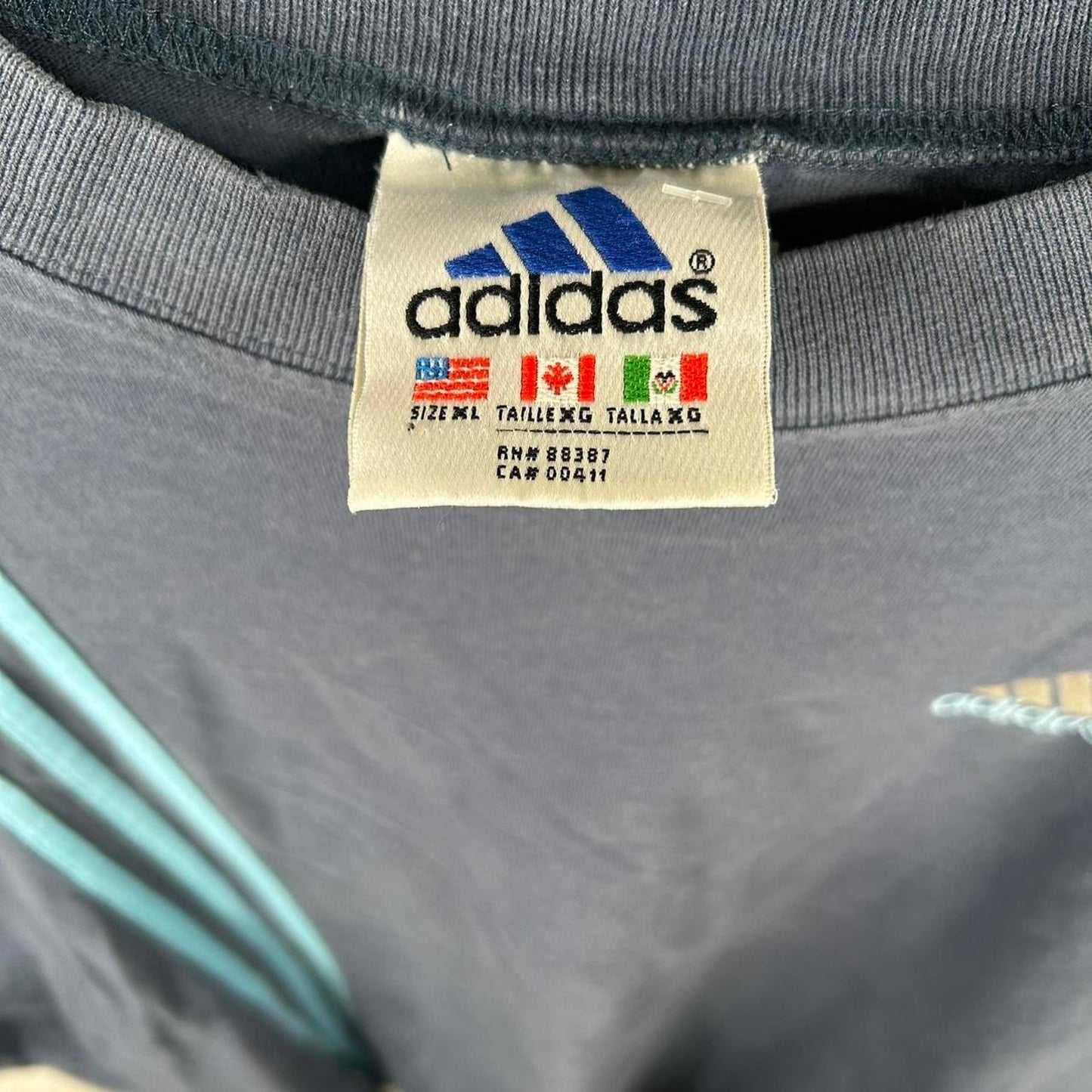 Vintage 90’s Embroidered Adidas Heavyweight Tee (XL)