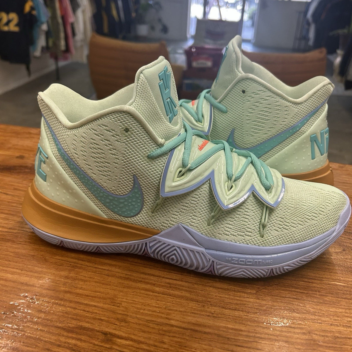 Size 12 - SpongeBob SquarePants x Nike Kyrie 5 Squidward Worn Once Perfect Tread