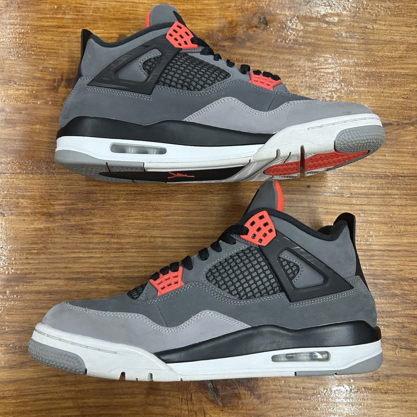 Size 10.5 - Jordan 4 Retro Mid Infrared Lightly Worn