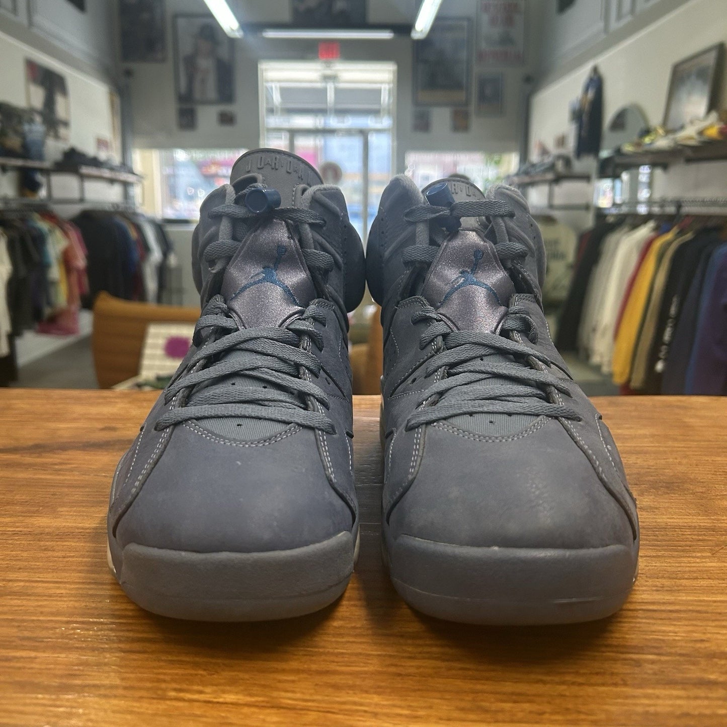 Size 10.5 - Jordan 6 Retro Diffused Blue