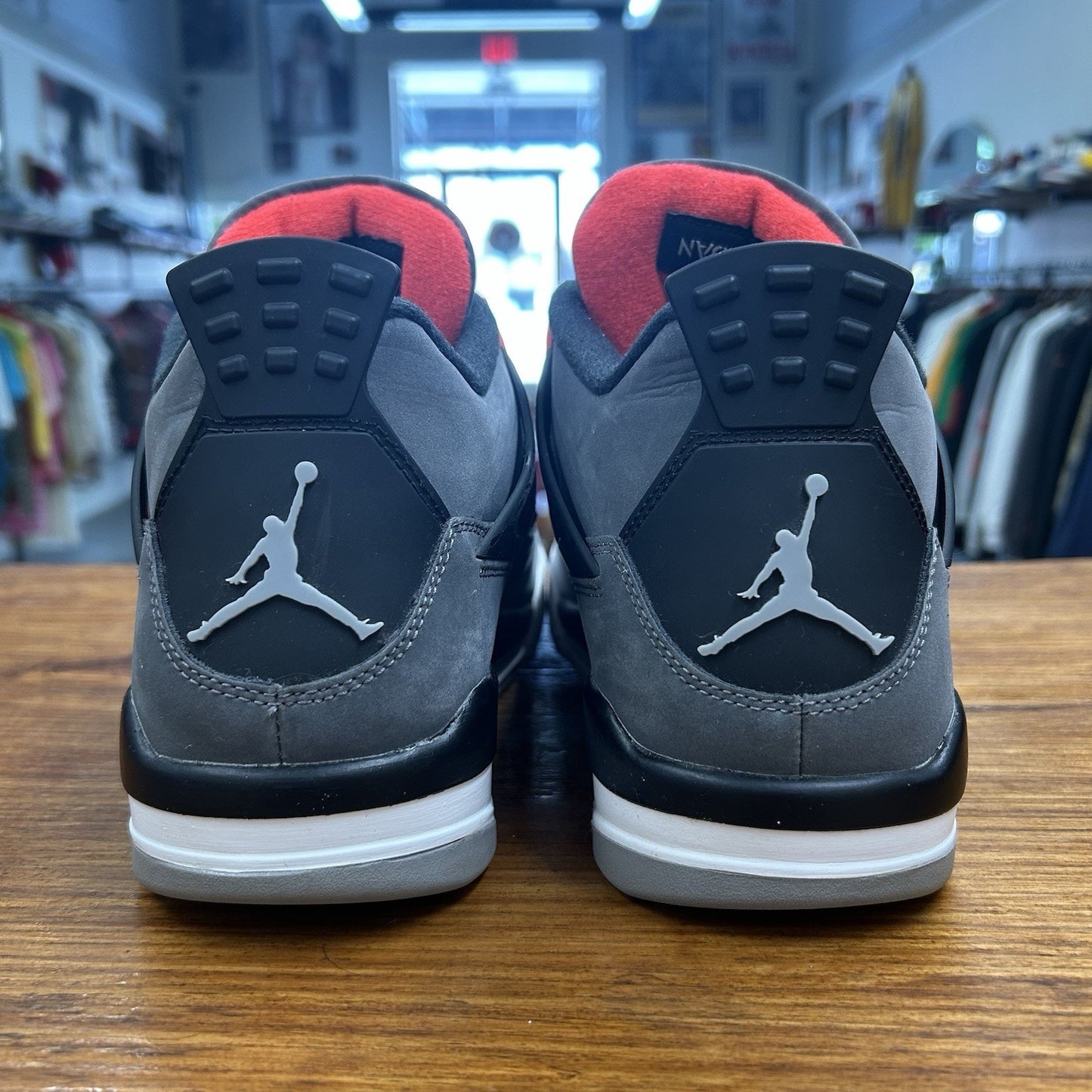 Size 10.5 - Jordan 4 Retro Mid Infrared Lightly Worn