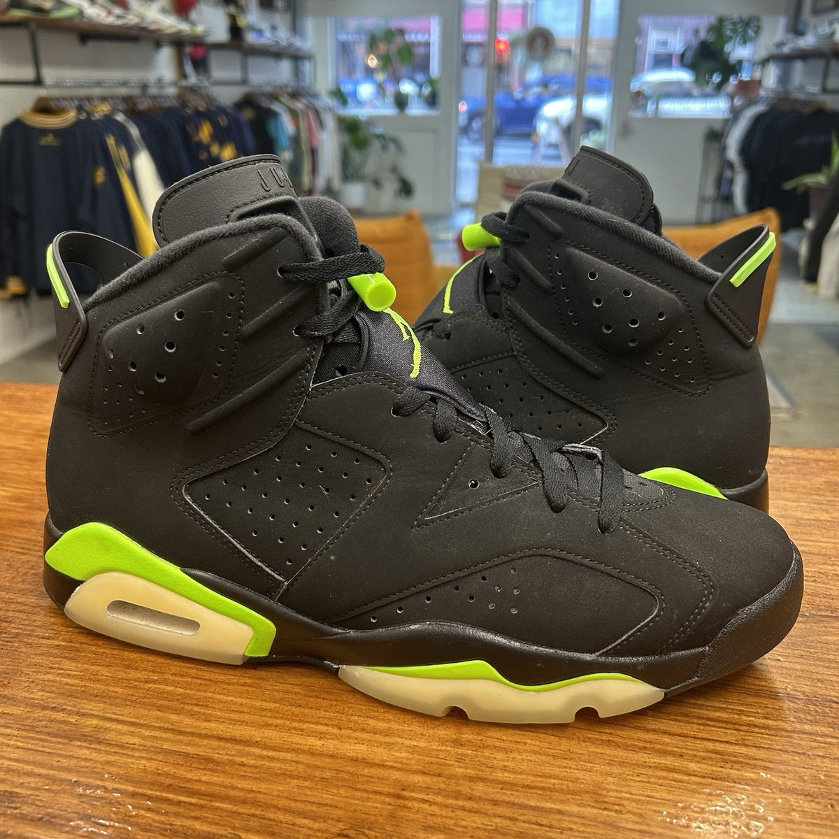 Size 12 - Jordan 6 Retro Electric Green 2021 Lightly Worn