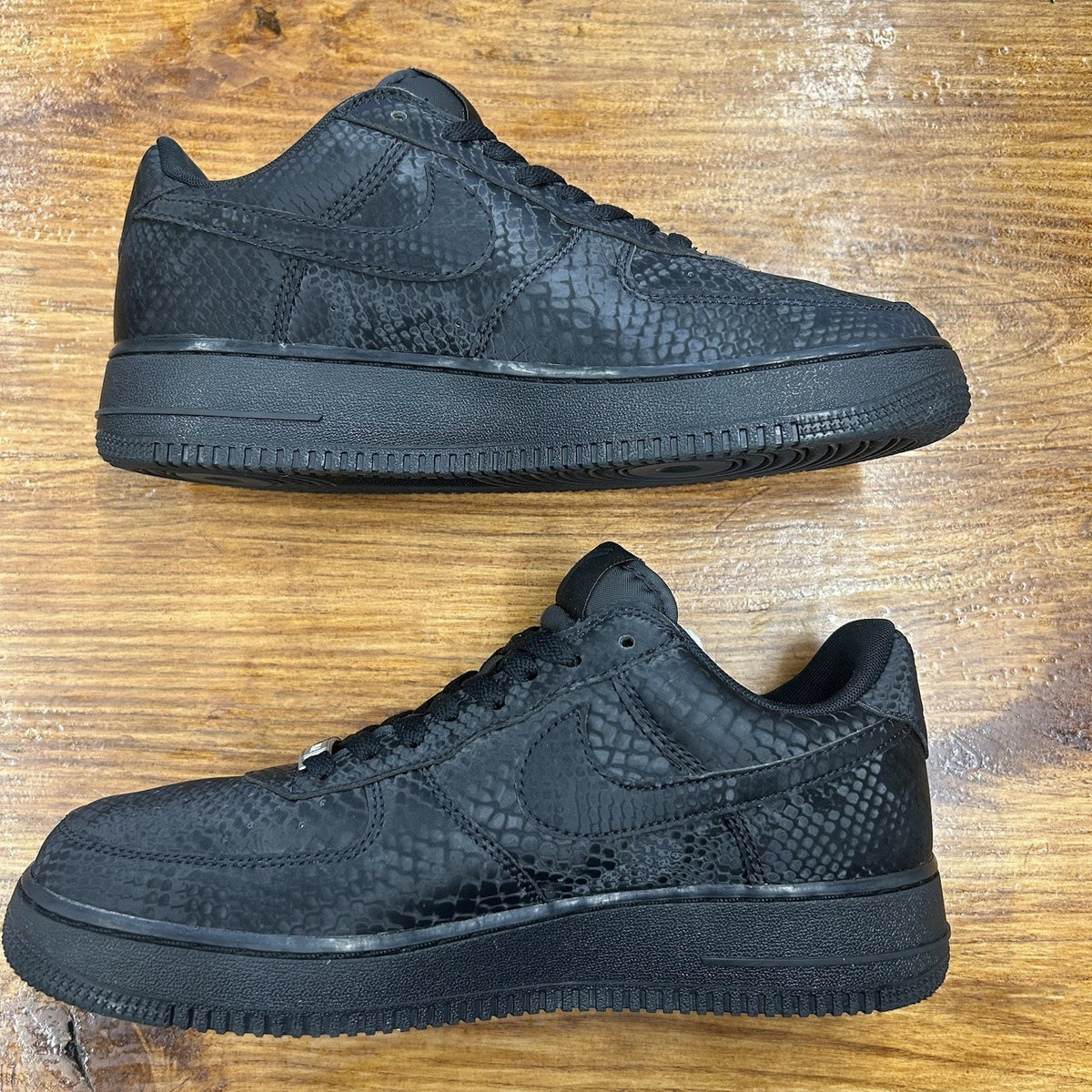 Size 9 - Kobe Bryant x Nike Air Force 1 Low Triple Black Lightly Worn