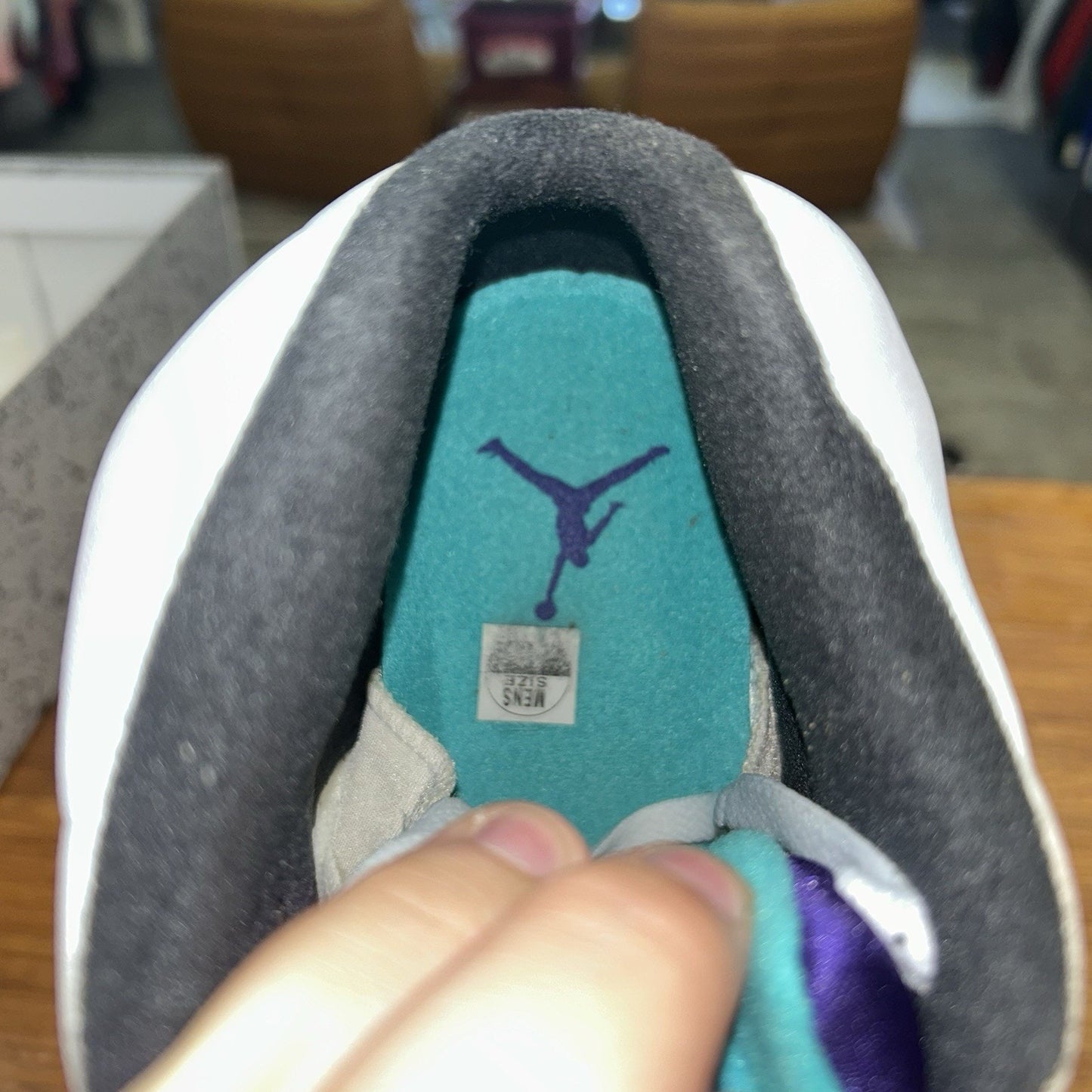 Size 10 - Jordan 5 Retro Grape 2013