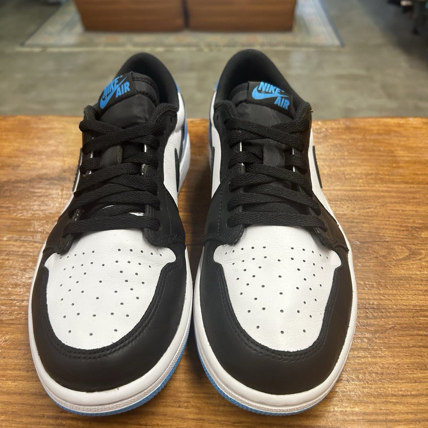 Size 9.5 - Air Jordan 1 Low UNC