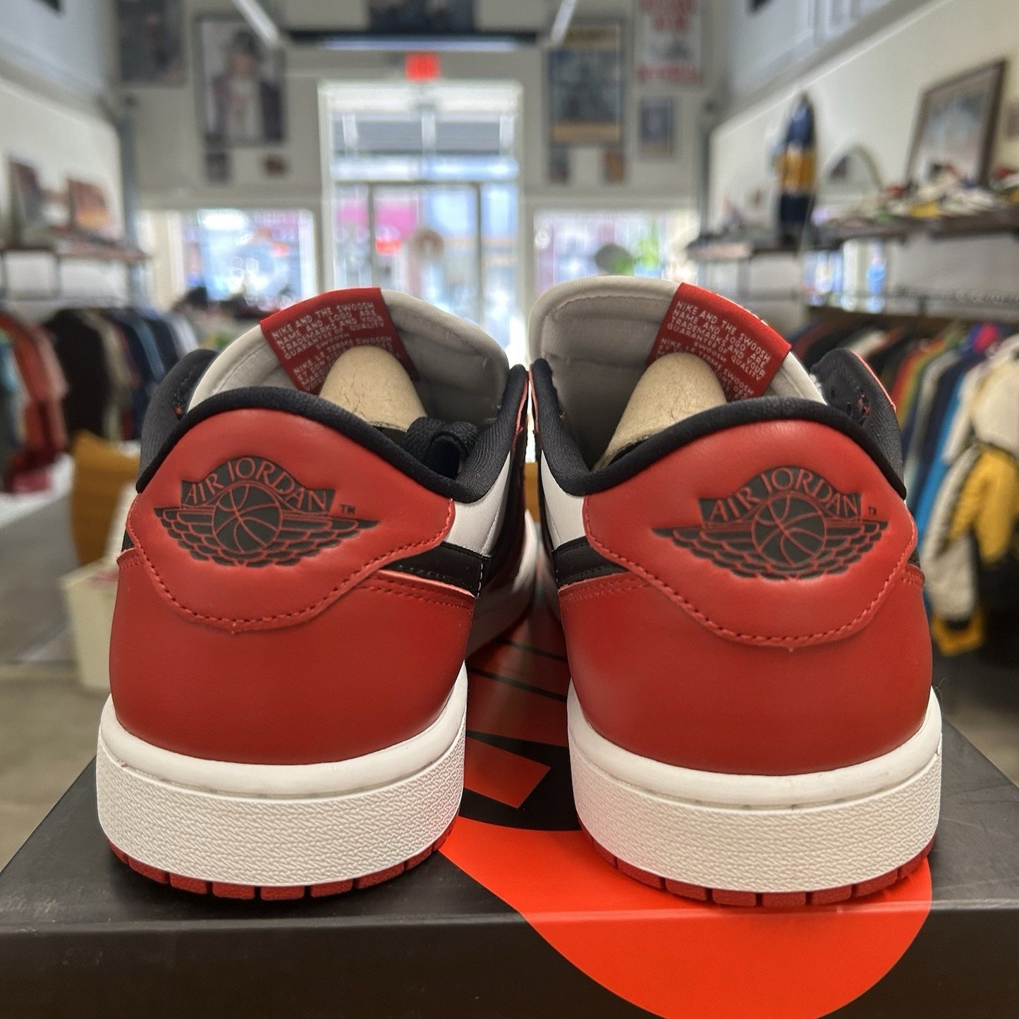 Size 11 - Air Jordan 1 Retro OG 2025 Low Chicago New