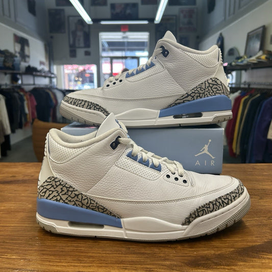 Size 10.5 - Jordan UNC
