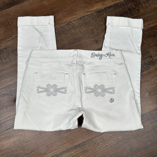 2000s y2k Indigo Rein Forever Embroidered White Capris