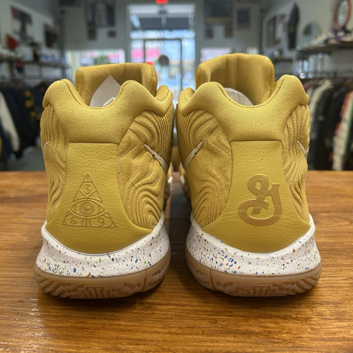 Size 12 - Nike Kyrie 4 Cinnamon Toast Crunch Worn Once