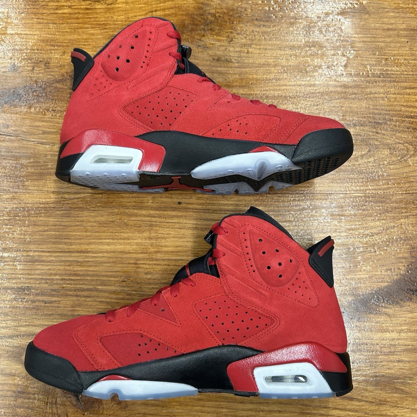 Size 9.5 - Jordan 6 Retro Toro Bravo
