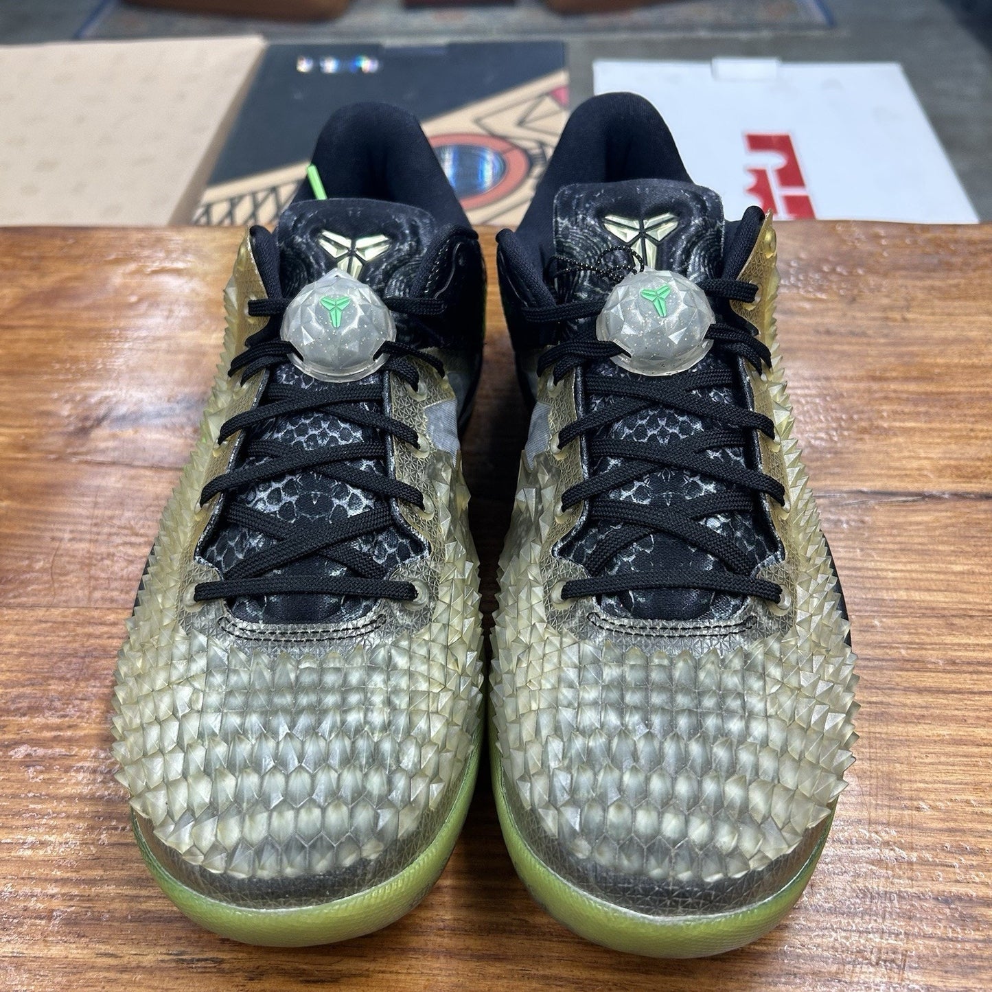 Size 10 - Nike Kobe 8 SS Christmas Snakeskin