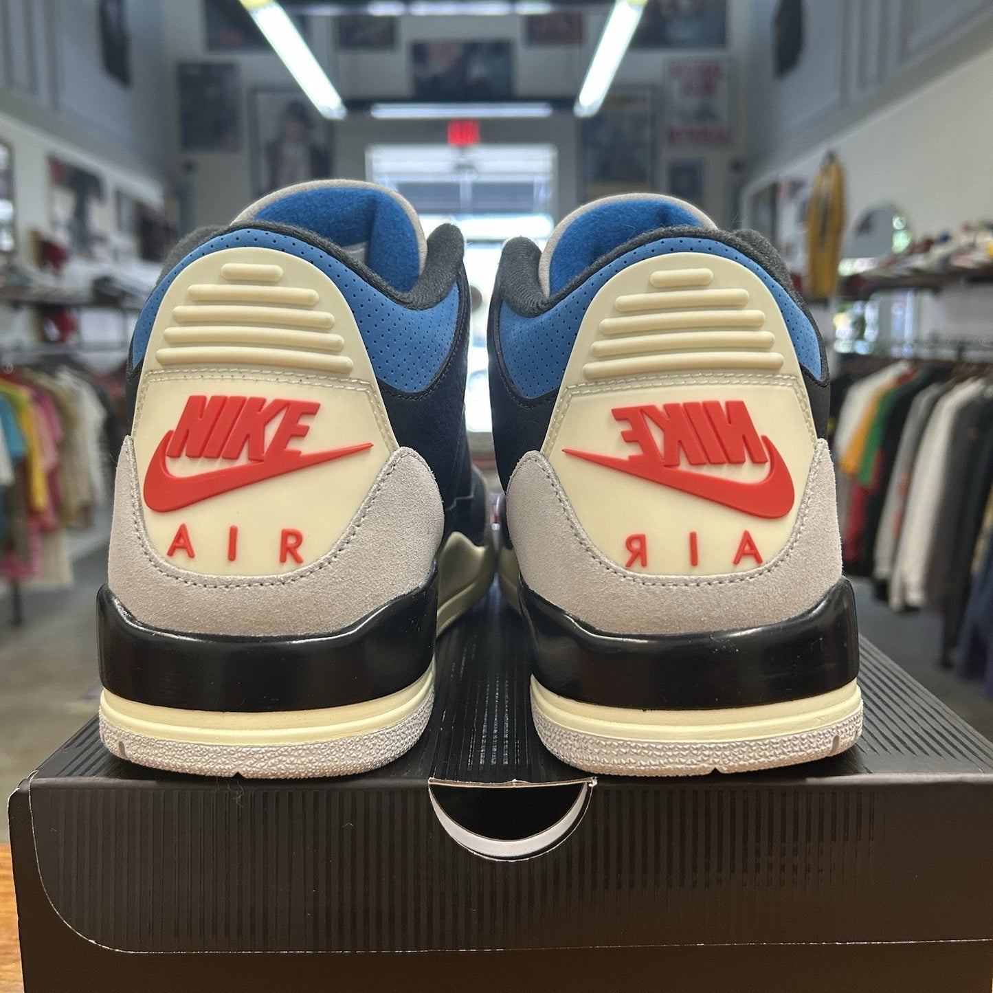 Size 11 - Air Jordan 3 Retro OG Rare Air