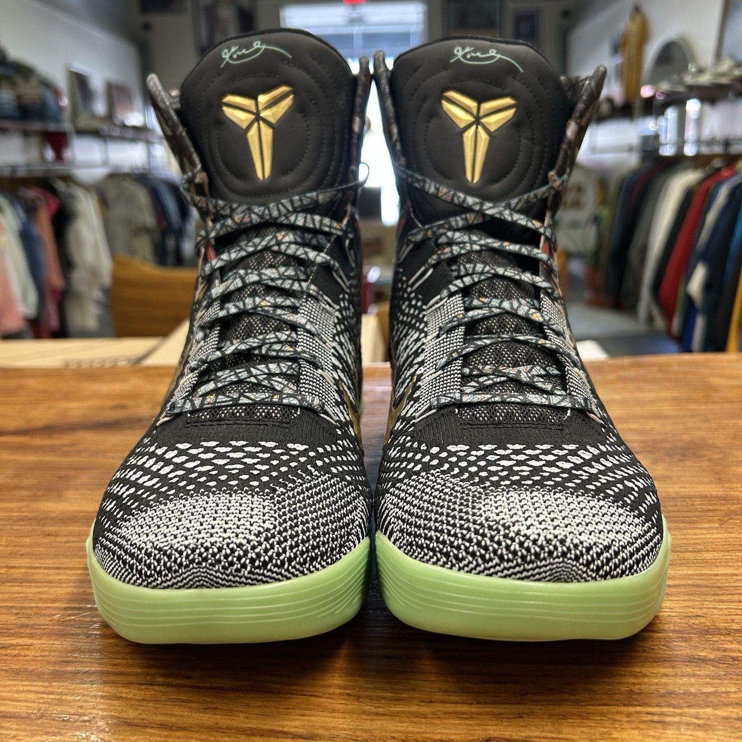 Size 10 - Nike Kobe 9 Elite NOLA Gumbo - Maestro