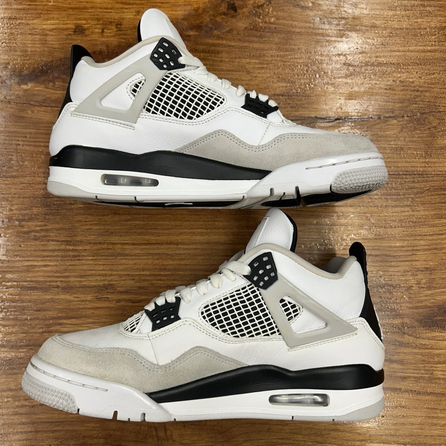 Size 9 - Jordan 4 Retro Mid Military Black Lightly Used