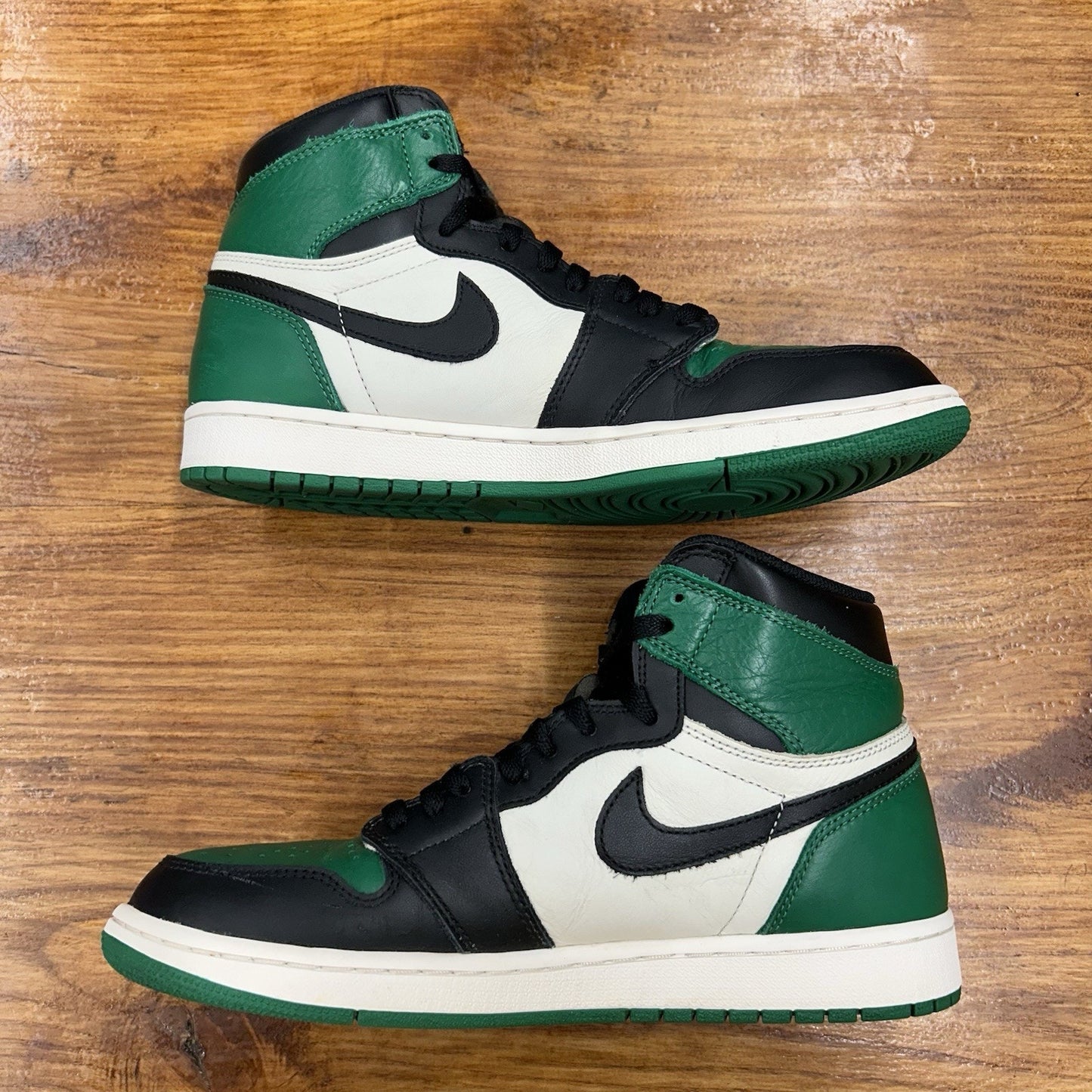 Size 9.5 - Jordan 1 Retro High OG Pine Green 2018