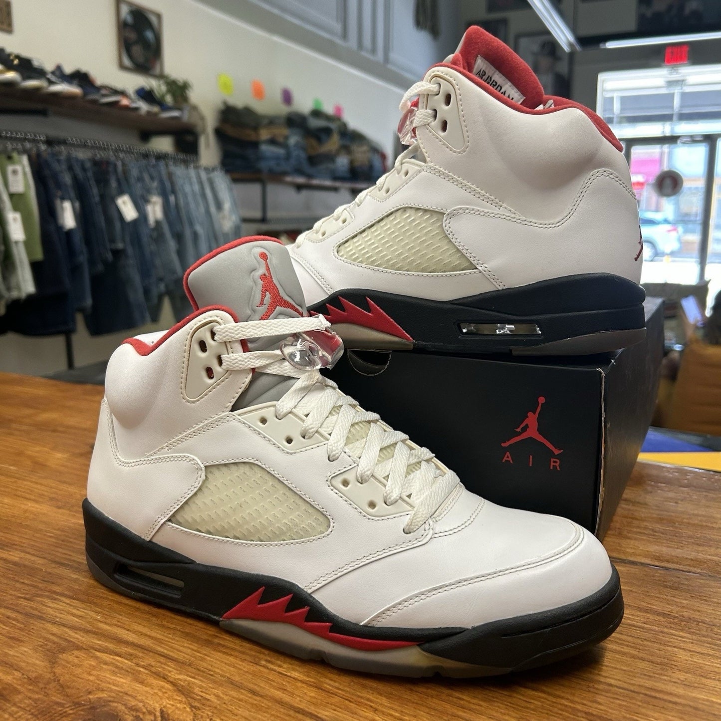 Size 10.5 - Jordan 5 Retro 2013 Fire Red