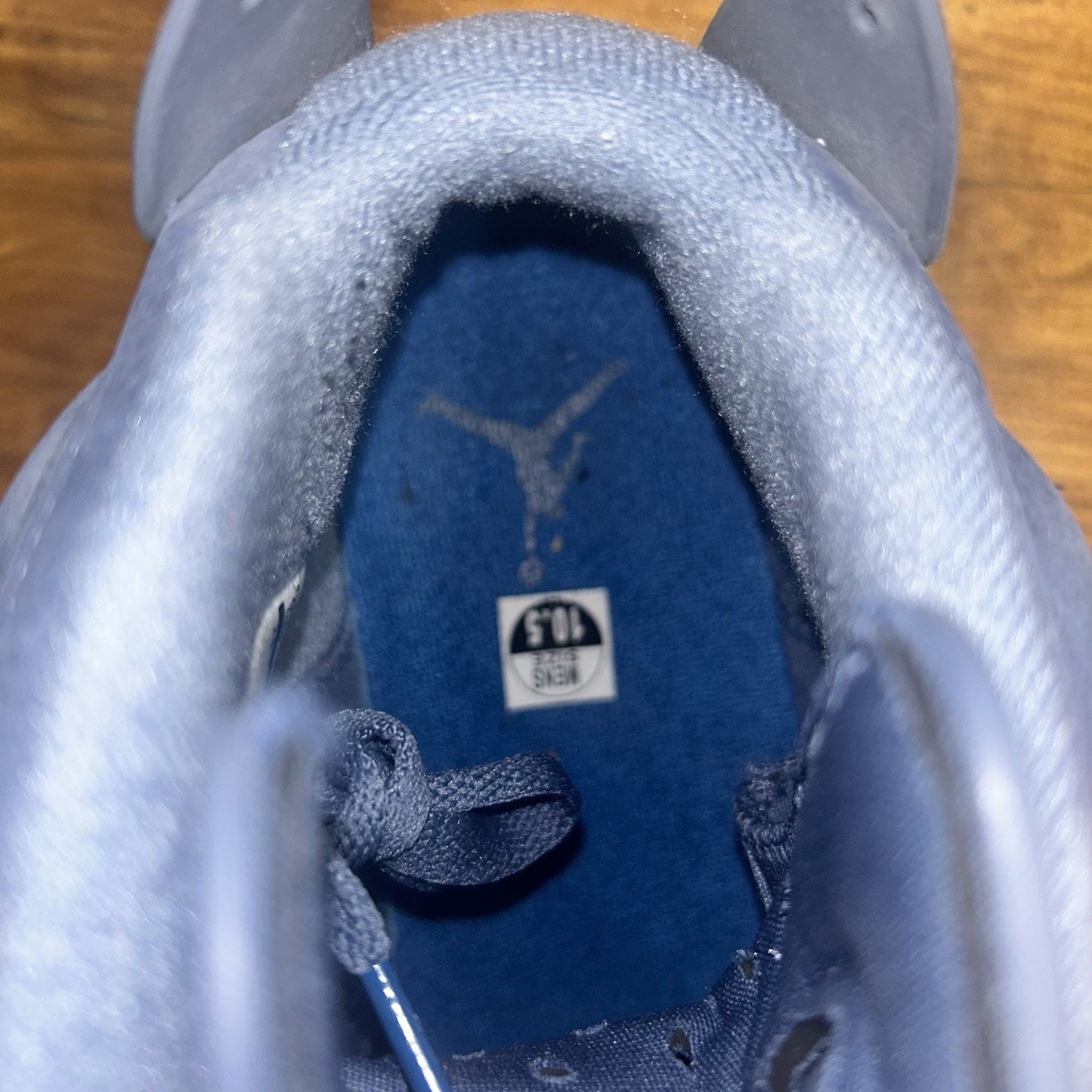Size 10.5 - Jordan 6 Retro Diffused Blue