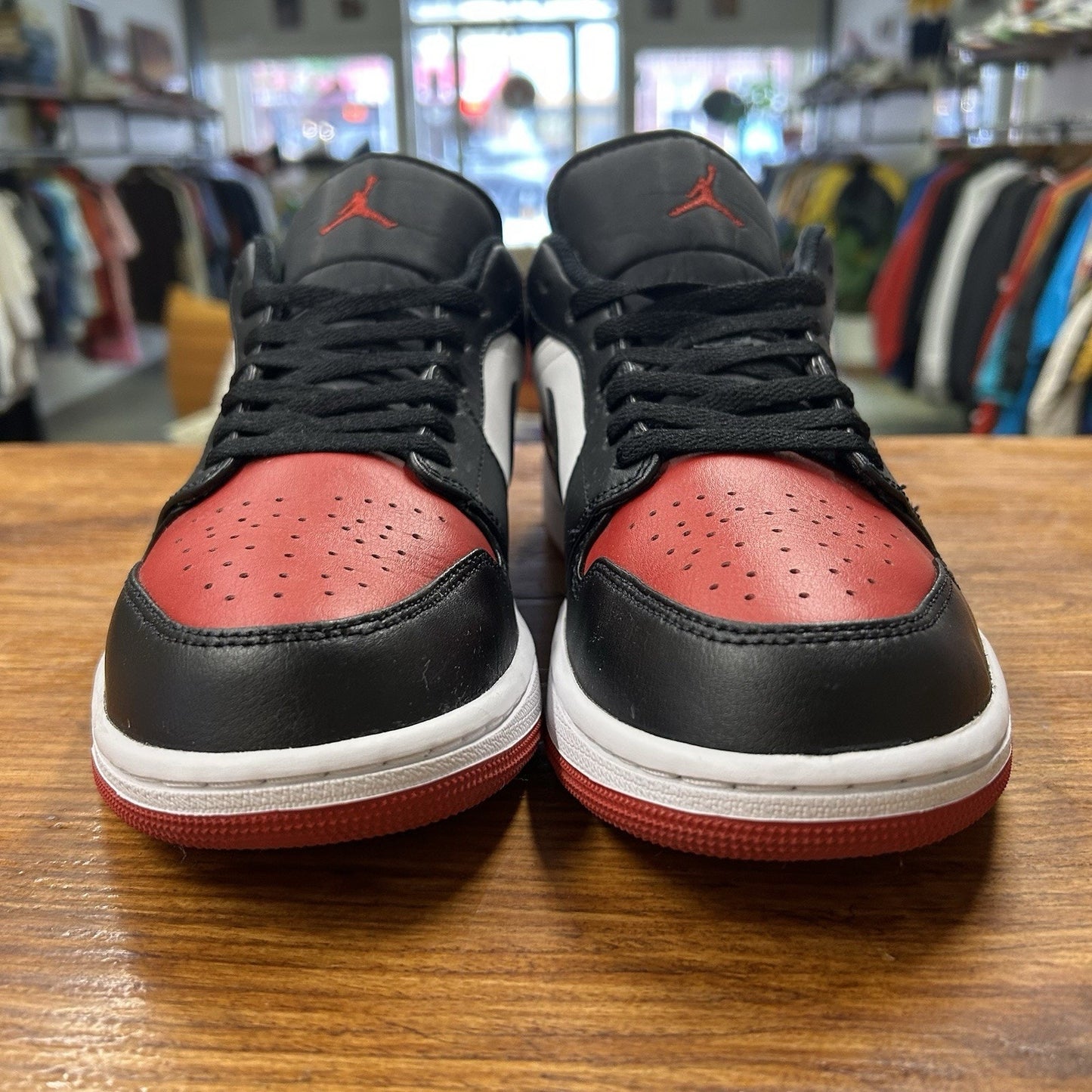 Jordan 1 Low Bred Toe - Used - 10 Men's