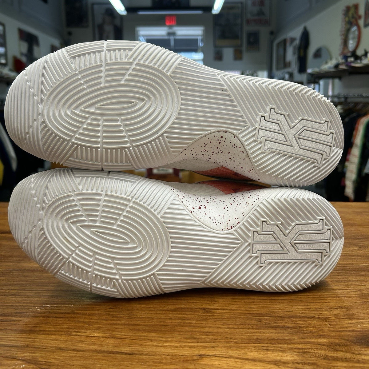 Size 12 - Nike Kyrie 2 Ky-Rispy Kreme Special Box Version 1 White 2016 Tried On