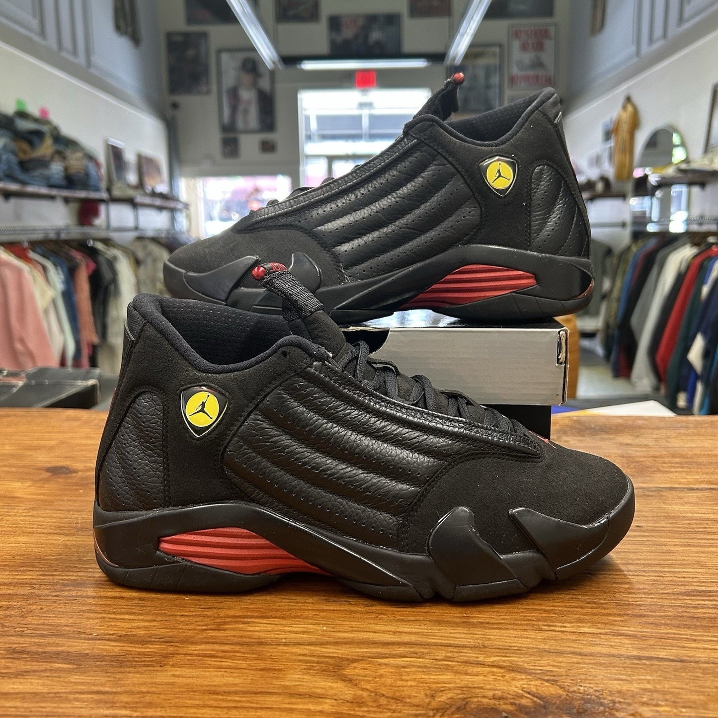 Size 9 - Air Jordan 14 Retro 2011 Last Shot