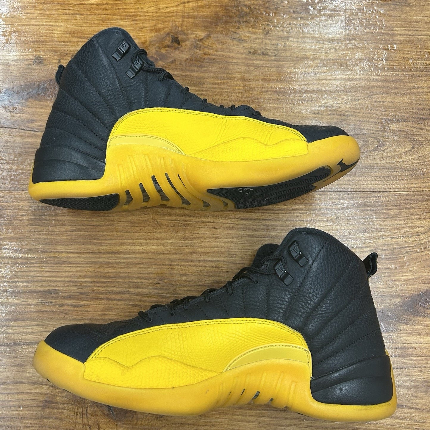 Size 11 - Jordan 12 University Gold