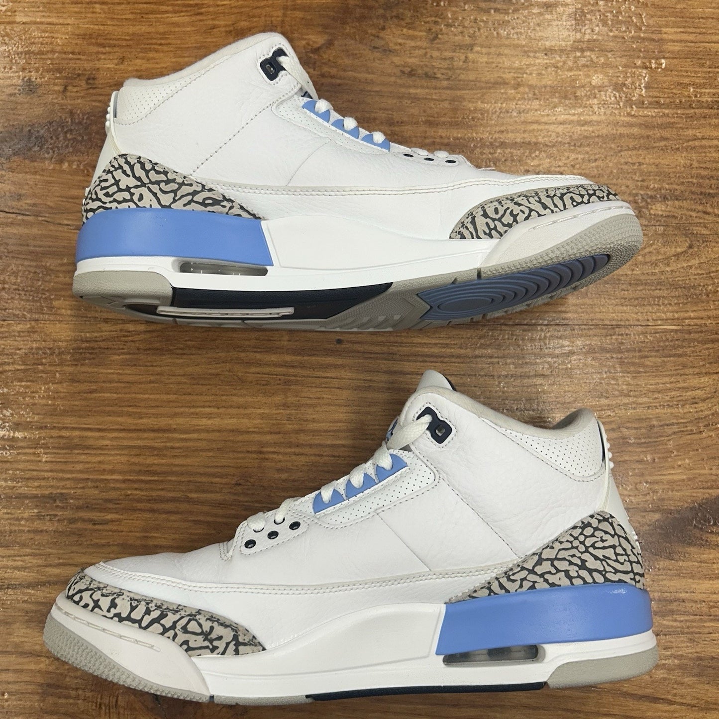 Size 10.5 - Jordan UNC
