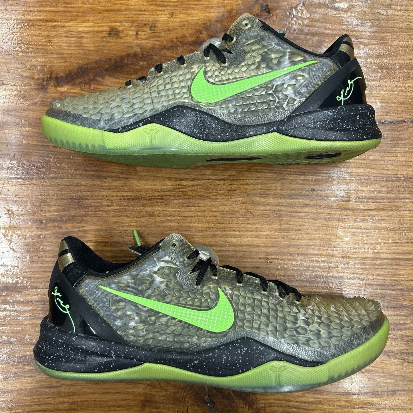 Size 10 - Nike Kobe 8 SS Christmas Snakeskin