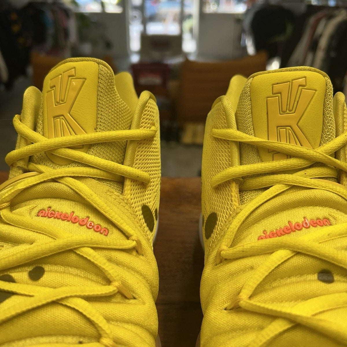 Size 12 - SpongeBob SquarePants x Nike Kyrie 5 SpongeBob Worn Once