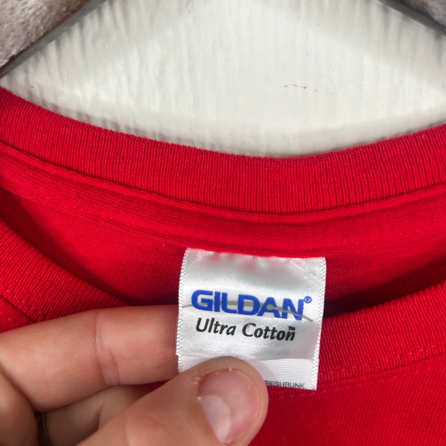 Taylor Swift Red Tour 2013 Concert Tee (M)