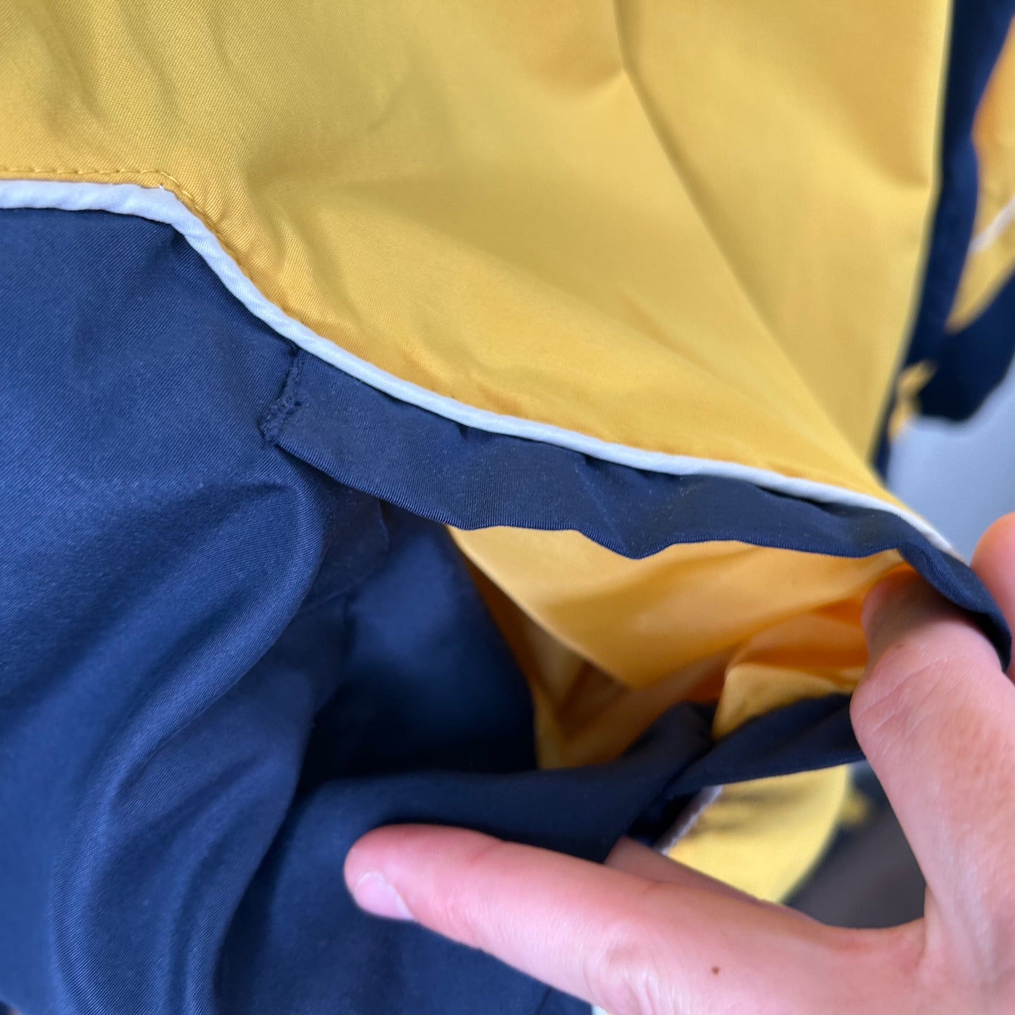 Y2K Gold Flying WV Mountaineers Embroidered Windbreaker (L)