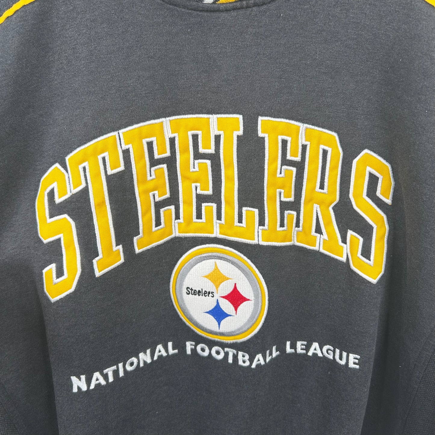 Vintage 90s Pittsburgh Steelers Embroidered Crewneck (L)