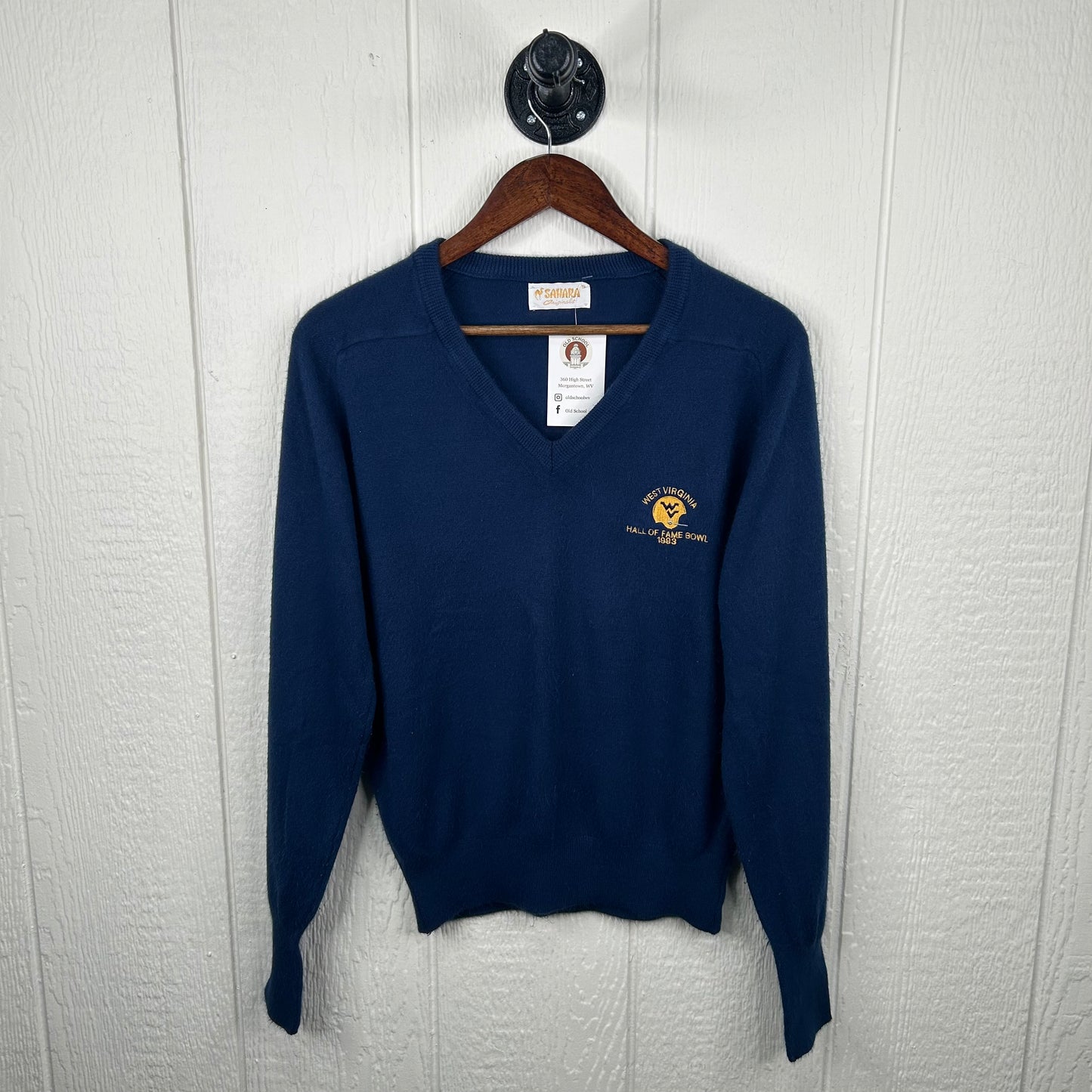 Vintage 1983 WVU Hall of Fame Bowl Embroidered V-Neck Sweater (M)